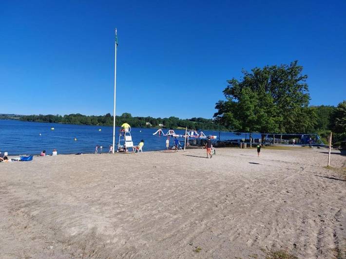 Gîte pour 4 personnes, avec vue et jardin, animaux acceptés dans Lac de Pareloup - 3