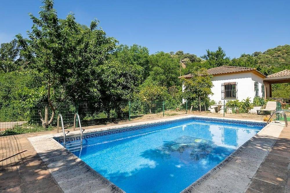 Casa Puente Palo Igualeja by Ruralidays in Igualeja, Province de Málaga