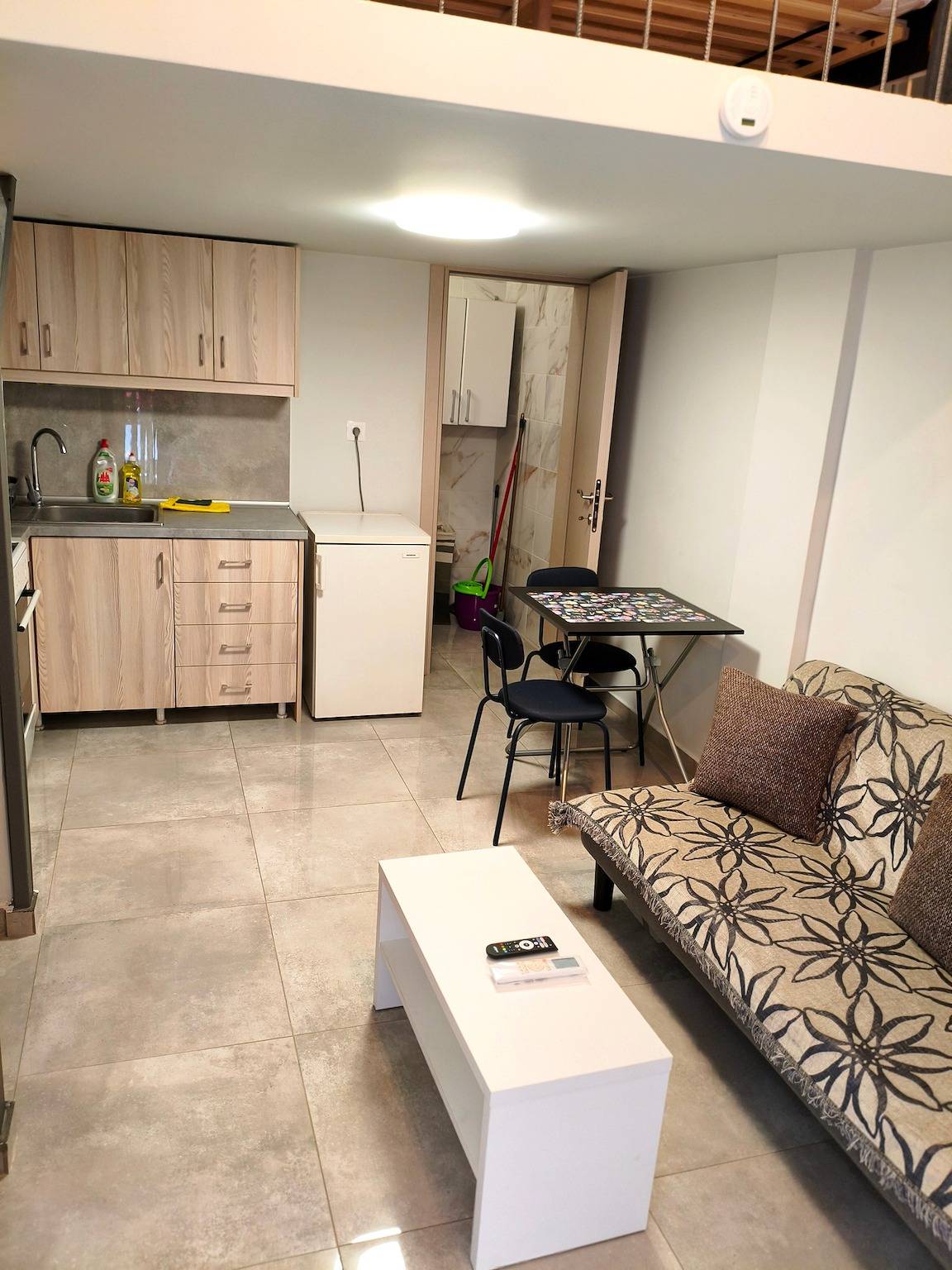 Ganze Wohnung, Zentrales Metro Lux Apartment in Thessaloniki – Komfort für 4 Gäste in Analipsi (Thessaloniki), Thessaloniki und Umgebung