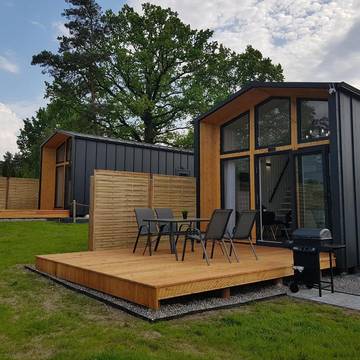 Gîte pour 6 personnes, avec jardin et piscine ainsi que jacuzzi et sauna dans Radawa