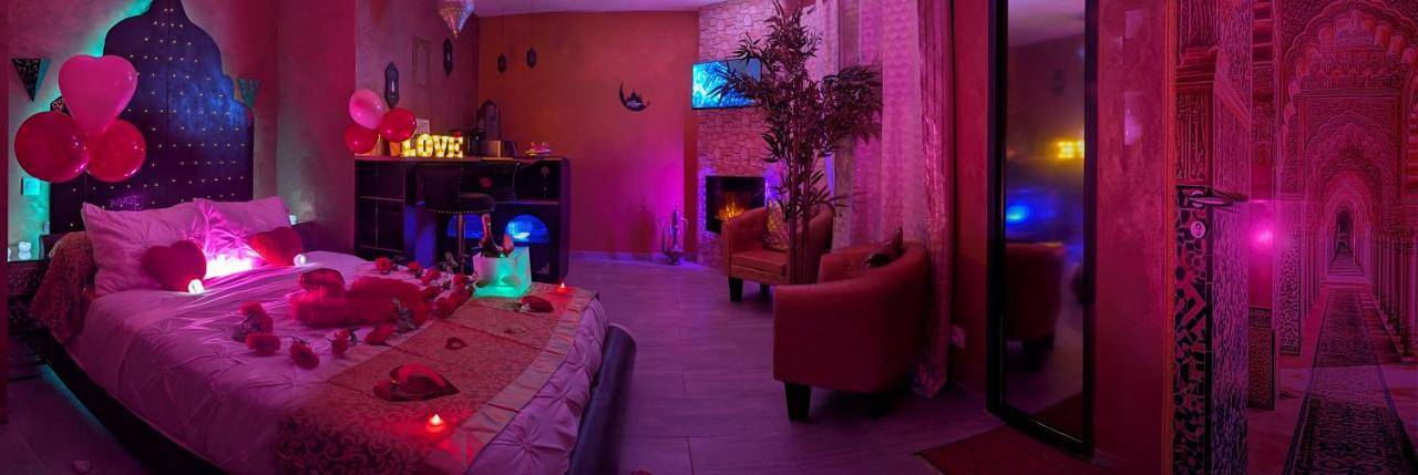 Hôtel pour 2 personnes, avec jacuzzi et terrasse à La Boissière-de-Montaigu - 3