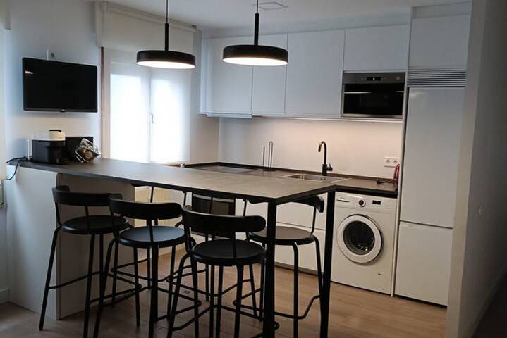 Ganze Wohnung, Helles Apartment mit Wlan, Spülmaschine, Waschmaschine, nahe Sehenswürdigkeiten in Luarca, Valdés