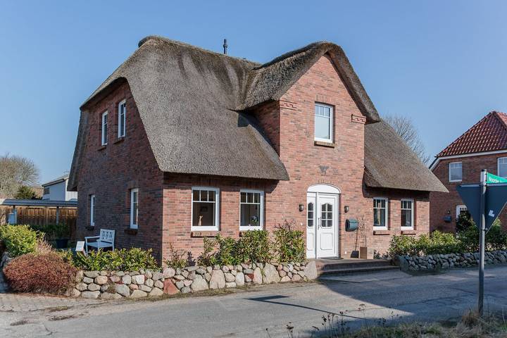 Ferienhaus für 6 Personen, mit Terrasse und Garten in Utersum - 2