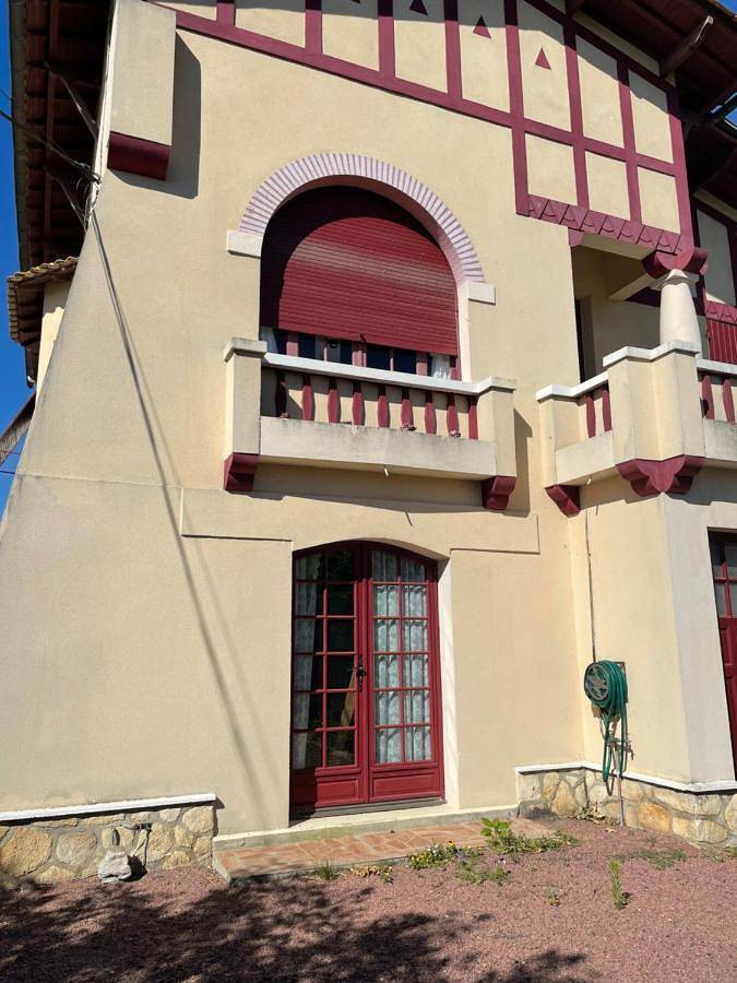 Location de vacances pour 4 personnes, avec piscine et jardin à Saint-Médard-de-Guizières - 2