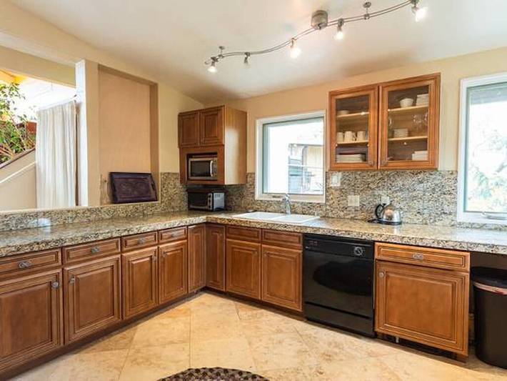 Vacation rental for 16 people, with hot tub and yard in Boulder