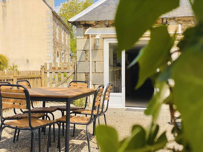 Gîte pour 6 personnes, avec terrasse et jardin à Langoat - 2