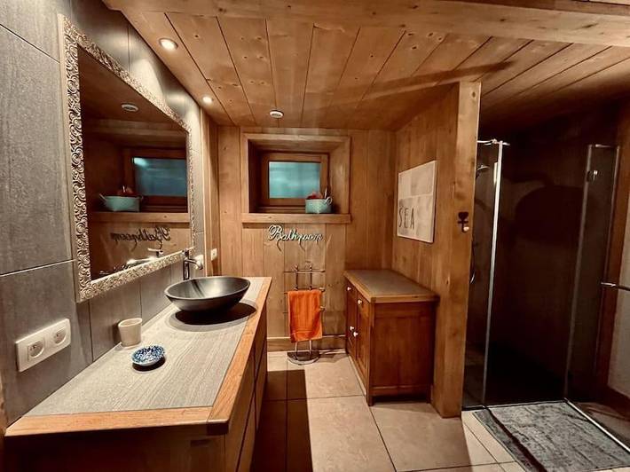 Gîte pour 8 personnes, avec vue et jardin à Servoz - 3