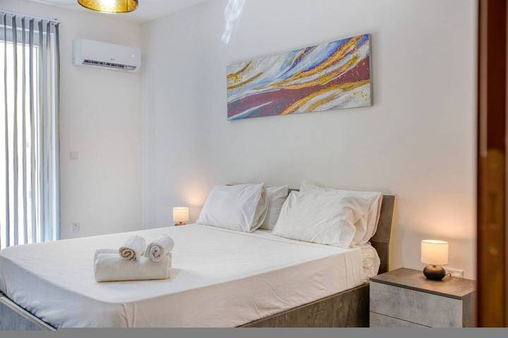 Ganze Wohnung, Ferienwohnung für 4 Personen mit Balkon in Marsalforn, Zebbug