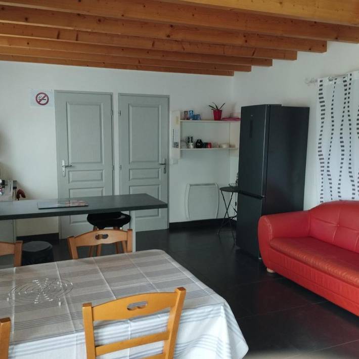 Gîte pour 3 personnes, avec jardin et vue à Saint-Romain-de-Benet - 3