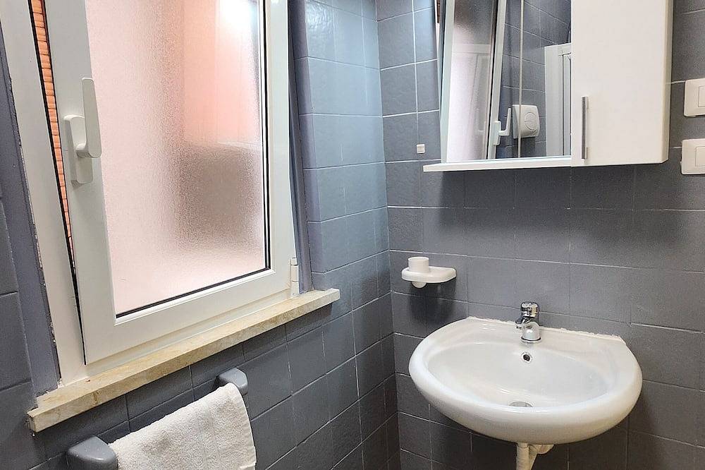 Entire apartment, Totò's little house in Mondello Beach, Palermo