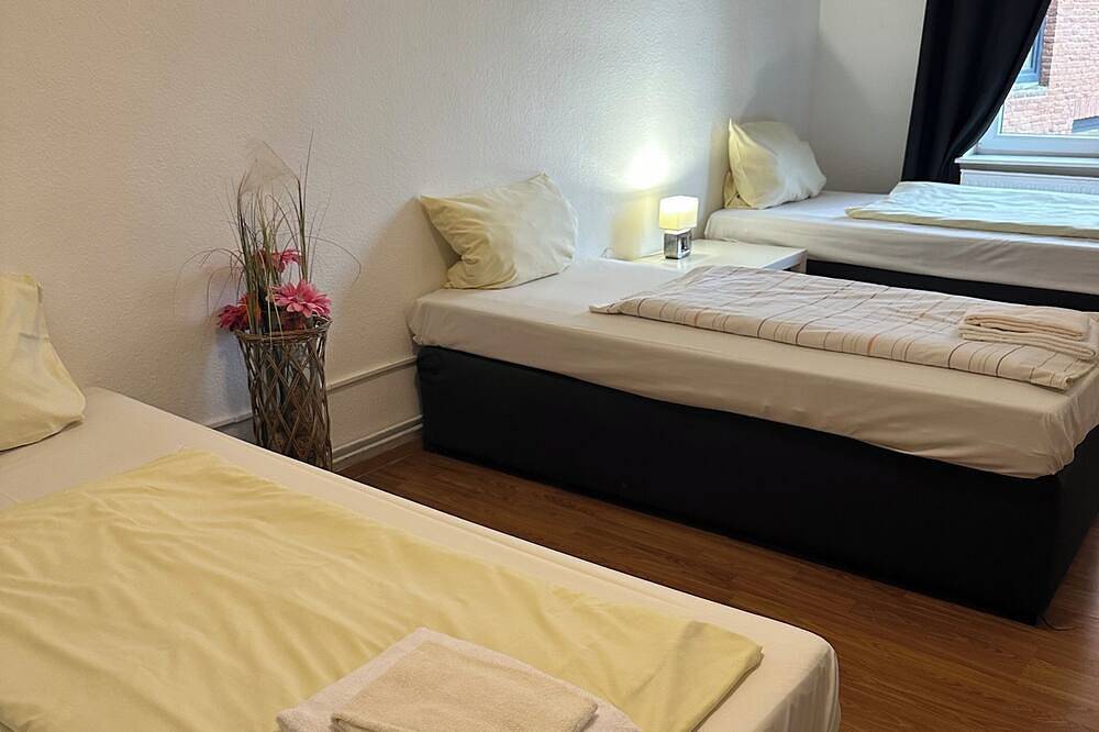 Johannisstraße 1 W2 - 3 Schlafzimmer mit Parkplatz in Neumünster, Schleswig-Holstein Binnenland