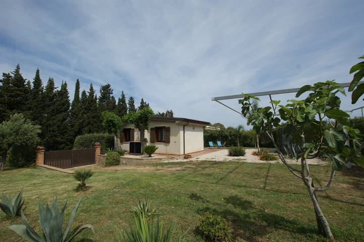 Holiday home for 4 people, with terrace and garden - 1