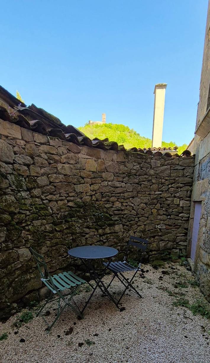 Appartement entier, La Tour St Céré, insolite centre ville, climatisé in Saint-Céré, Lot