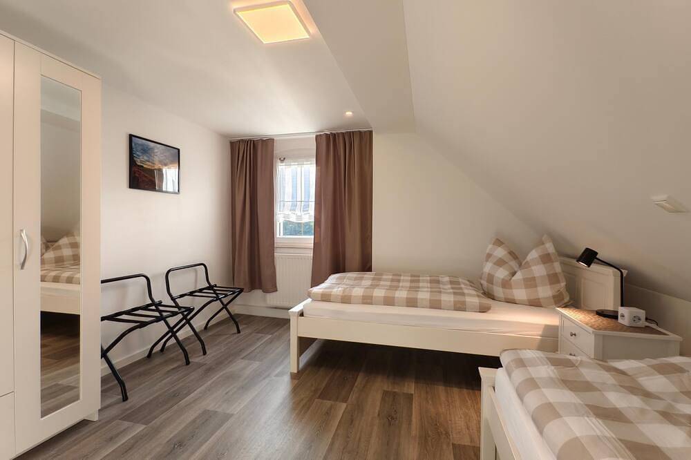 Ganze Wohnung, Ferienhaus im Oberpfälzer Seenland für 6 Personen in Bodenwöhr, Ostbayern