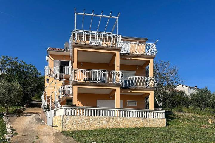 Ganze Wohnung, Beautiful apartment in Raslina with Wifi in Raslina, Šibenik-Knin