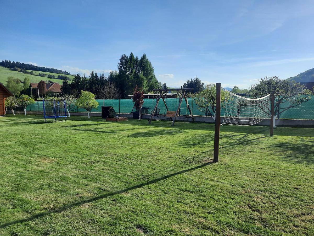 Kanadyjka domki drewniane in Niedzica, Karpaty (Polska)