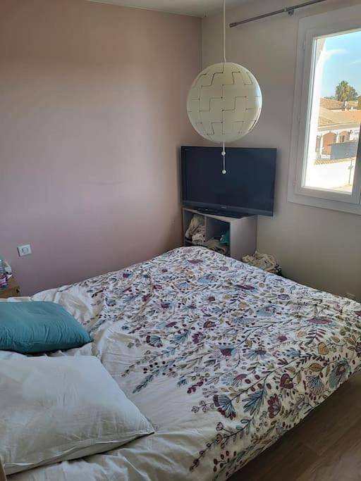 Location de vacances pour 8 personnes, avec terrasse ainsi que jardin et piscine à Sauvian - 3