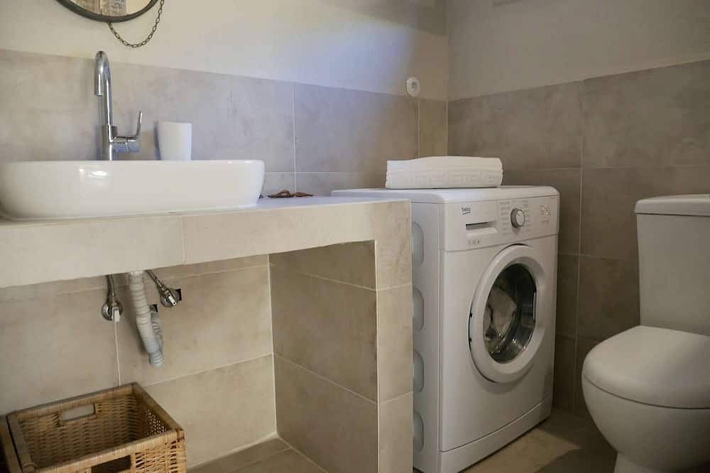 Geheel appartement, Apartment No. 2  # for 3 adults or 2 adults + 2 children - panorama sea view in Pilion