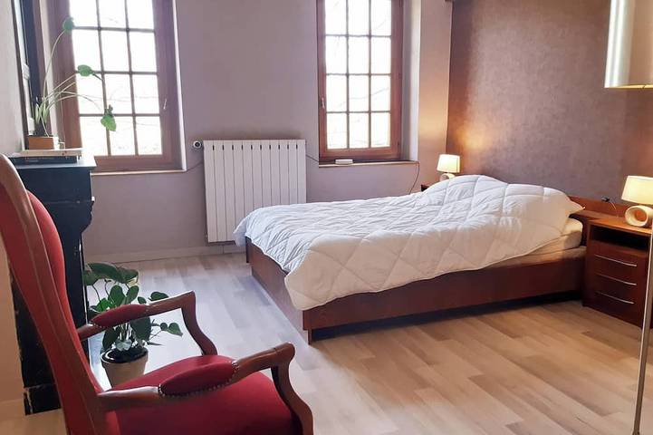 Location de vacances pour 8 personnes, avec Balcon/Terrasse ainsi que Terrasse et Jardin à Cézy - 2