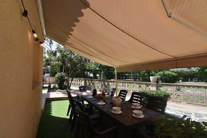 Casa rural para 12 personas, con Terraza además de Jardín y Piscina en Roses - 2