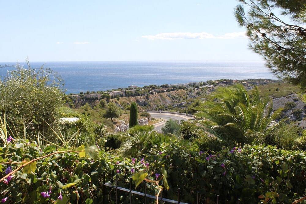 Prachtig gelijkvloers appartement in villa, in Cassis, accommodatie 4 personen, foto 12