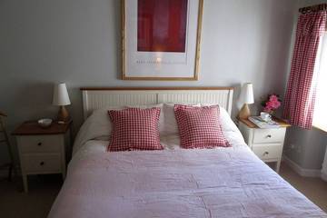 Log Cabin for 2 People in Loch Lomond, West Dunbartonshire, Photo 1