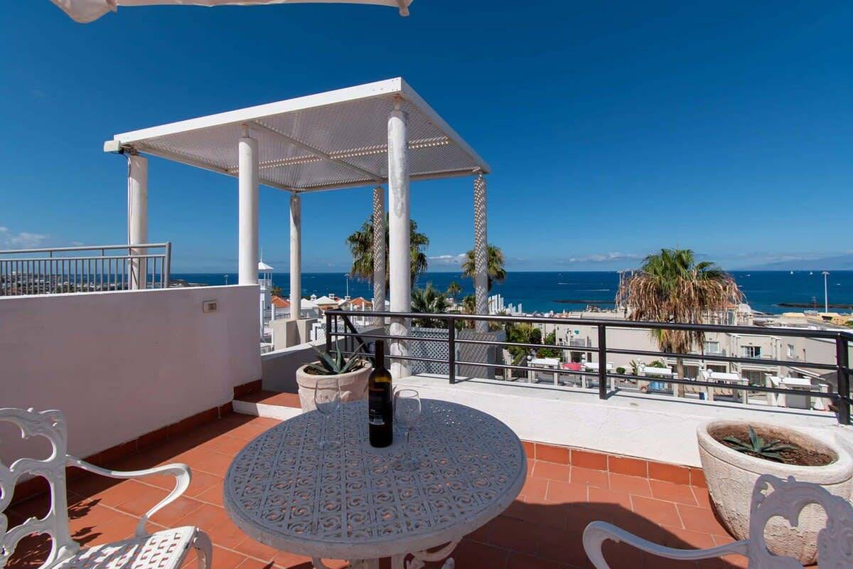 Ganze Wohnung, Los Olivos 13 - One Bed in Playa del Duque, Adeje