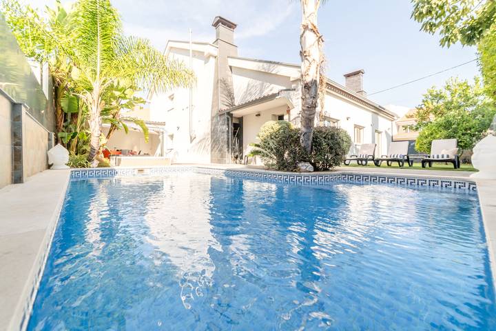 Chalet para 12 personas, con jardín y jacuzzi en Lisboa y alrededores