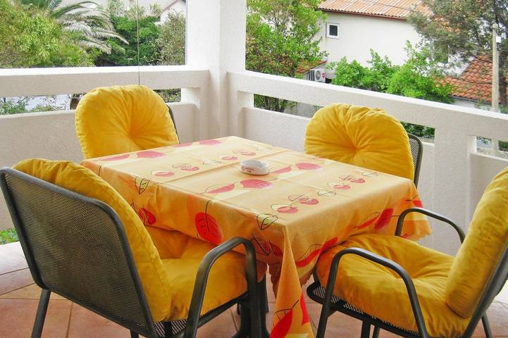 Entire apartment, Apartment on Vir Island near the Beach in Vir