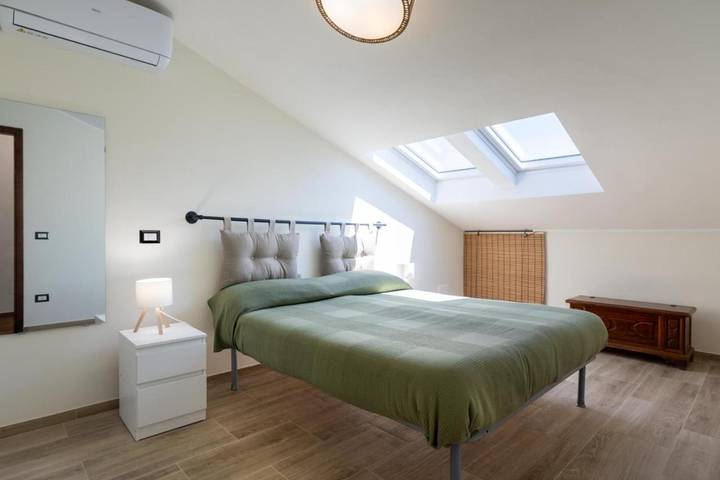 Gîte pour 6 personnes, avec balcon à Torre Faro - 2