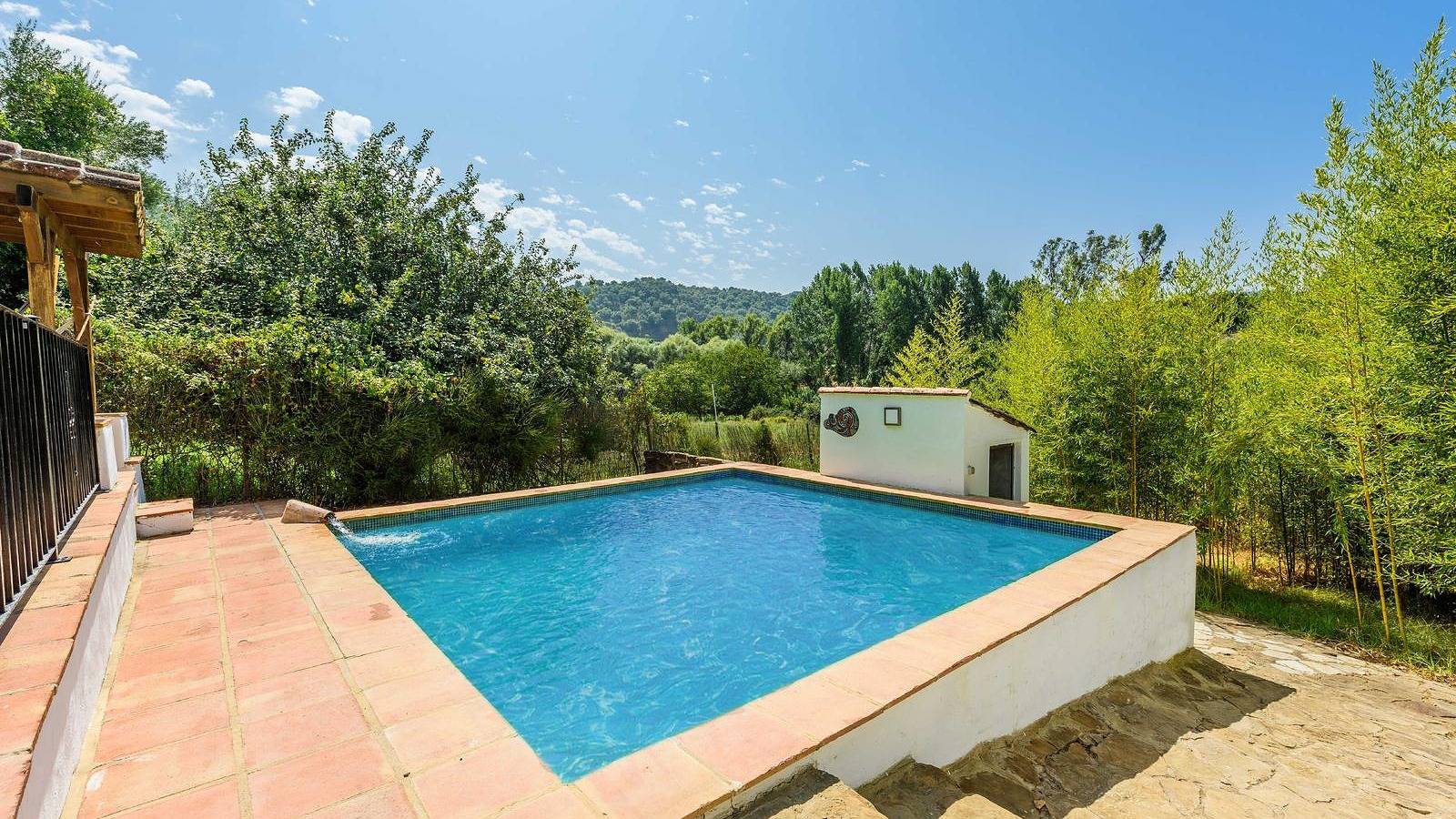 Casita La Luna Rosa Cañada del Real Tesoro by Ruralidays in Benalauría, Los Alcornocales