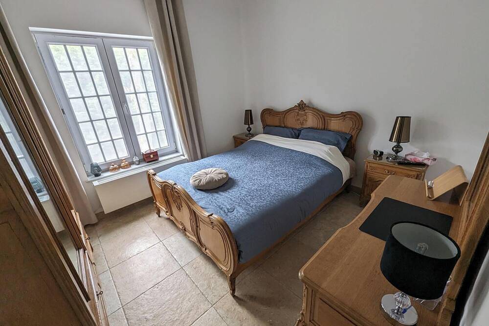 Chambre Style Provençal Dans une Villa Près de L'ulg, du Chu et D'une Forêt in Lieja, Liège region