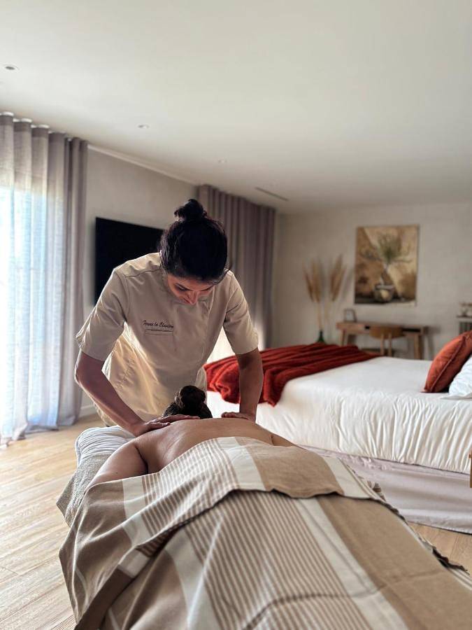 Location de vacances pour 2 personnes, avec vue ainsi que jardin et piscine à Mane - 3