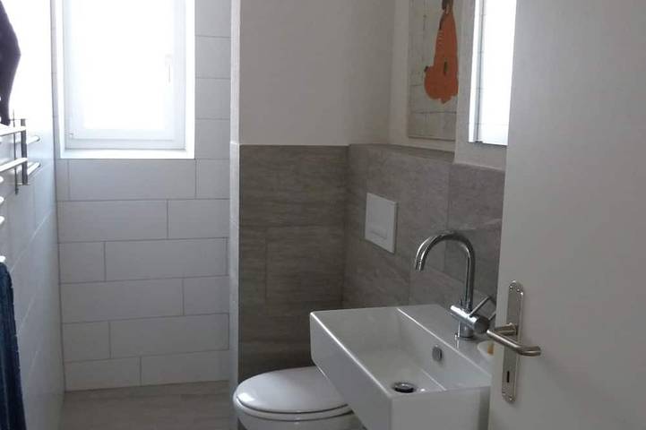 Ganze Wohnung, Gepflegt und gemütlich - zentral und ruhig - Davoser Haus mit Balkon in Davos Platz 1, Davos