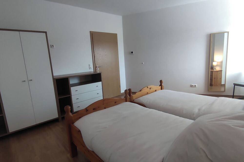 Ganze Wohnung, Muno-Apartment | Ferienwohnung in Radebeul direkt an der Grenze zu Dresden in Radebeul, Meißen Region