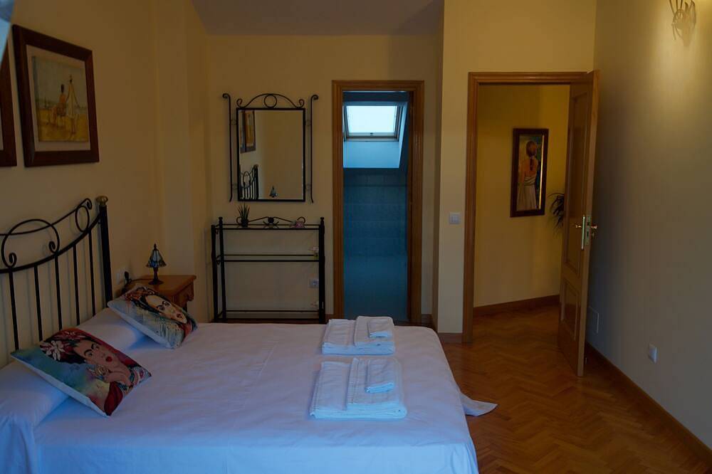 Casa Con Piscina En Miño in Perbes, Miño