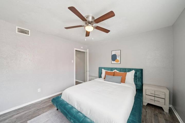 Apartamento para 2 personas, con piscina y terraza en Dallas