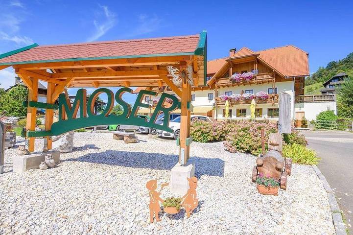 Doppelzimmer, Toilette und Dusche getrennt - Alpengasthof Moser in Sankt Blasen, Murau (Kreischberg)