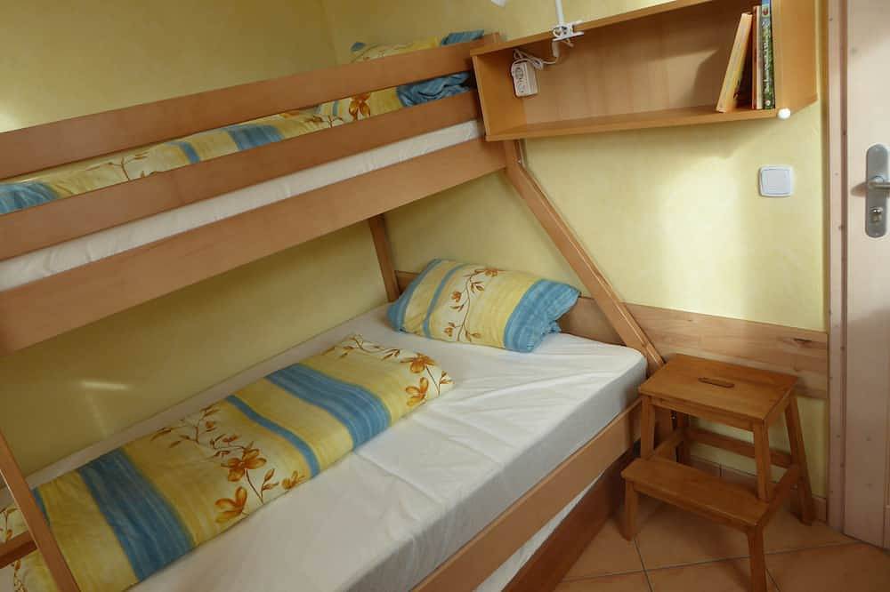 Ganze Wohnung, Komfortable Ferienwohnung direkt am Sandstrand in Hauptstrand Glowe, Glowe