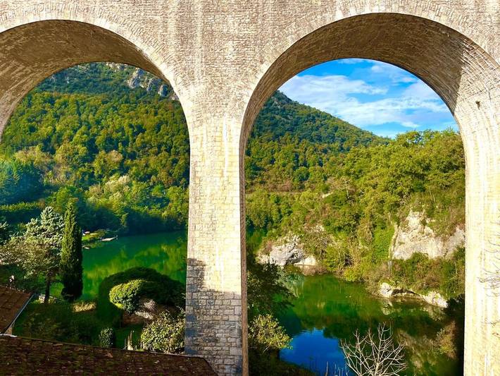 Hôtel pour 2 personnes, avec terrasse et vue à Saint-Nazaire-en-Royans - 2