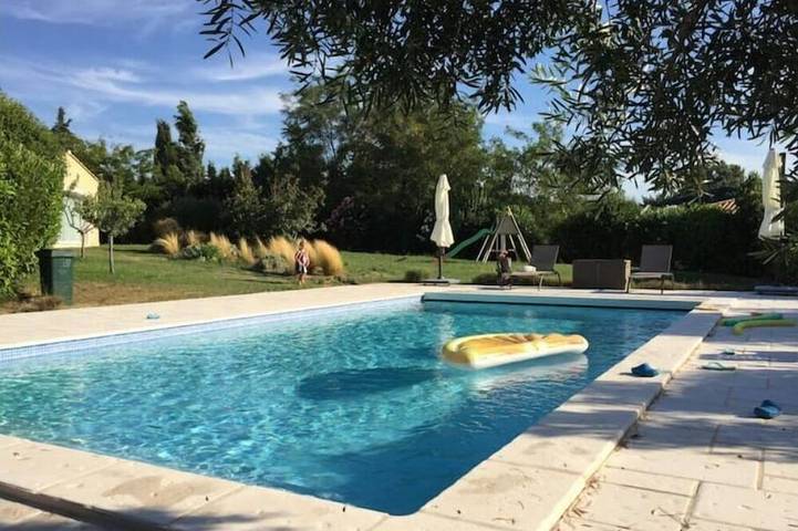 Villa pour 10 personnes, avec terrasse et jardin - 1