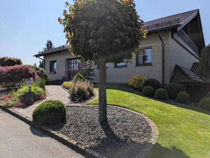 Ferienwohnung für 6 Personen, mit Balkon und Terrasse sowie Garten und Ausblick am Nürburgring - 2
