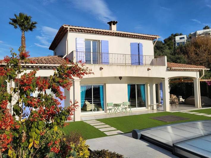 Ferienhaus mit Meerblick für 6 Personen, mit Whirlpool und Pool sowie Garten in Nizza