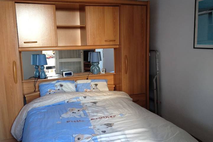 Entire apartment, Sea view apartment 180 ° on the beach of Roquille, feet in the water in Cap d'Agde, Agde