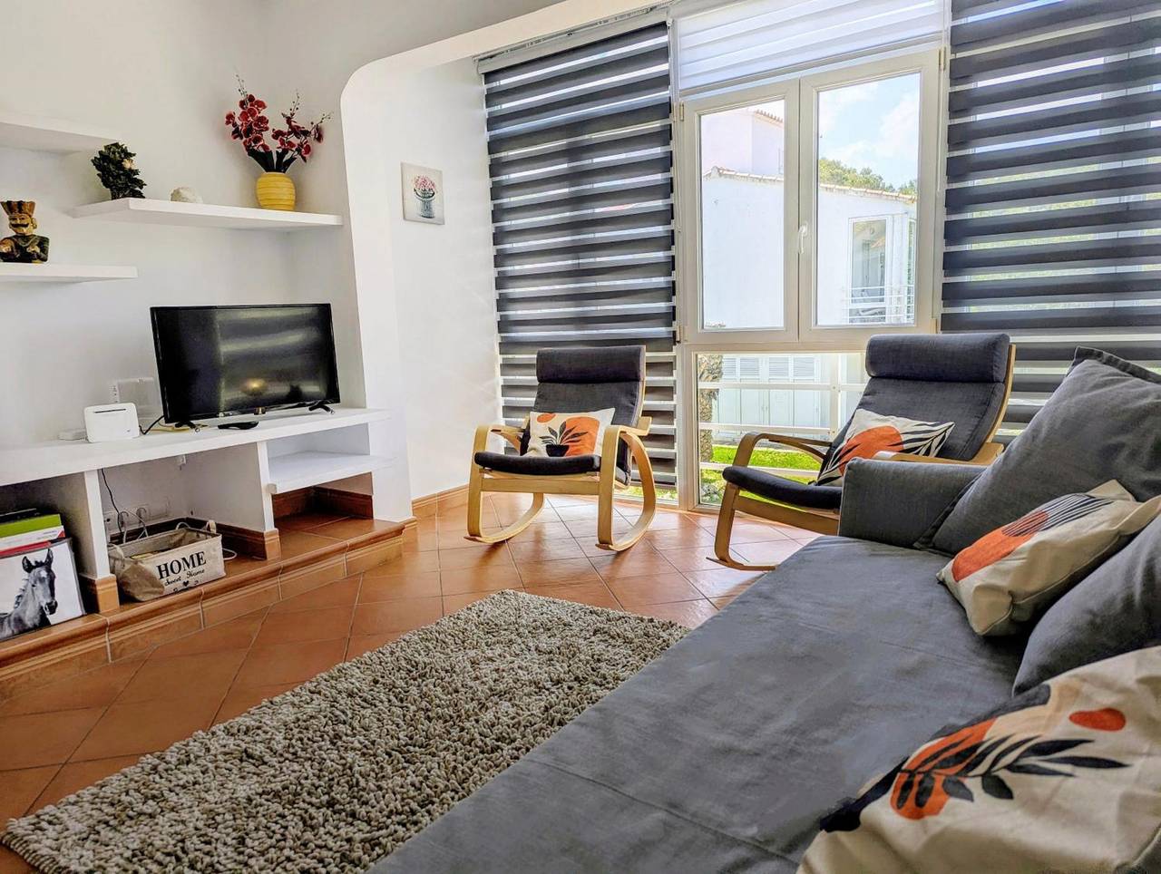 Appartement entier, Appartement 'Bella Brisa' avec vue sur la montagne, Wi-Fi et climatisation in Port d'Addaia, Es Mercadal