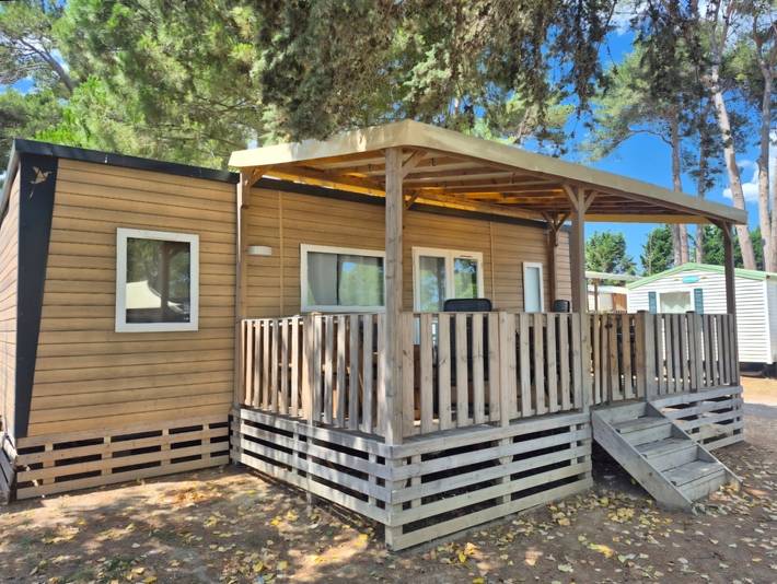 Camping pour 6 personnes, avec sauna et bassin pour enfant, animaux acceptés