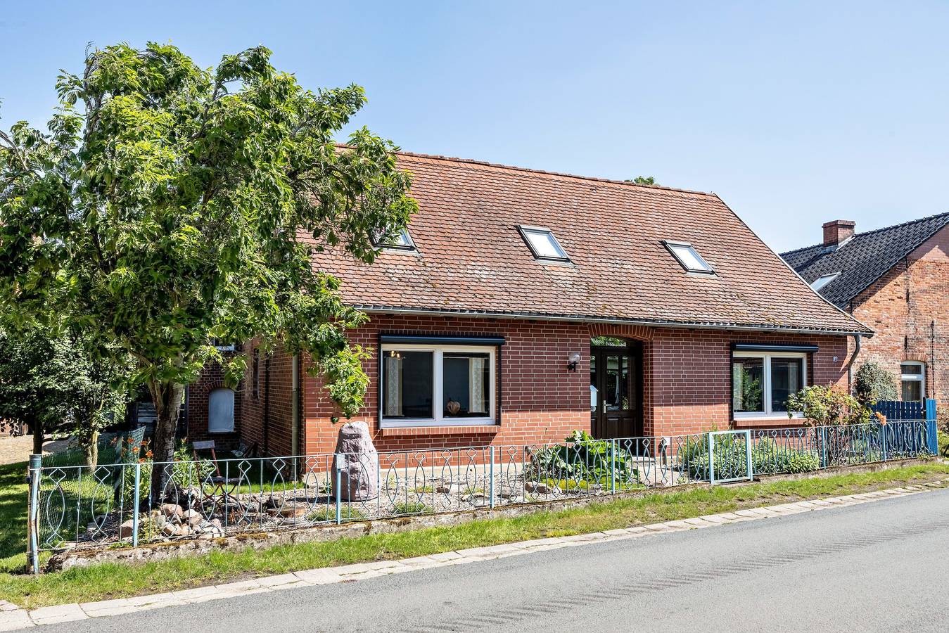 Entire apartment, Little Happiness Apartment by the Water with Private Garden, Terrace, and Wi-Fi in Lenzen (Elbe), Prignitz
