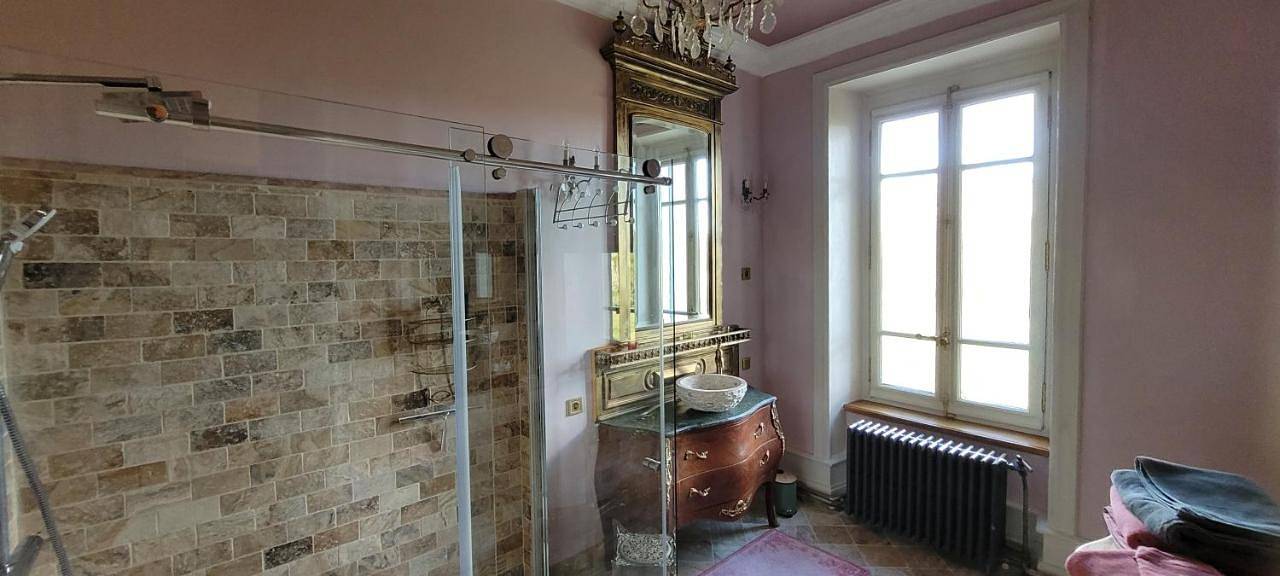Two-Bedroom Suite in Condal, Région de Louhans