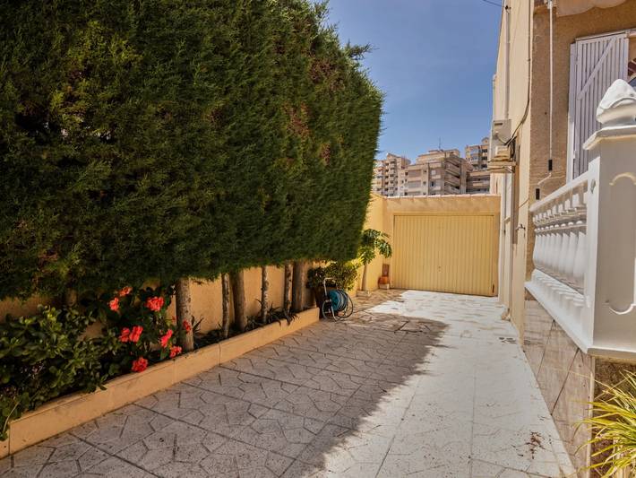 Casa rural para 4 personas, con Balcón además de Terraza y Jardín en Torrevieja - 4