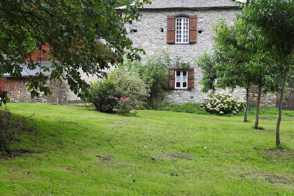 Maison de caractere argein avec grand jardin in Argein, Parc naturel régional des Pyrénées ariégeoises